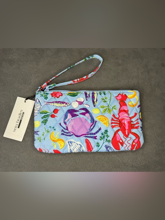 Vera Bradley Handbags - Vera Bradley NWT Seafood Boil Essential Wristlet Quilted Cotton Lobster